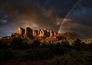 Изображение знаменитых красно скальных образований Седоны
